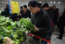 중국, 미국산 농산물 관세 발효 시작…협상·대화 없이 곧바로 ‘맞대결’