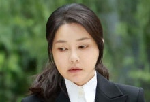 재판 넘겨진 김건희 “어두운 밤에 달빛이 빛나듯…견디겠다”