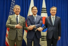 한·미·일 외교장관 “북 비핵화 3국 의지 재확인”