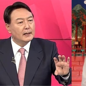 스스로 어좌 앉은 김건희, 윤 ‘손바닥 왕(王)’ 소환…“역술인 말 믿고?”