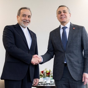 “겉만 요란, 실속 없는 회담…미국, 이란과 핵협상에 불만