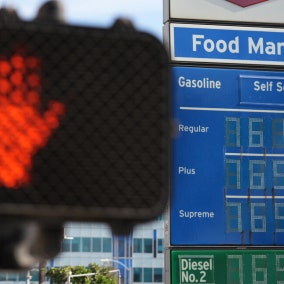 이란 ‘에너지 인질’ 작전에…국제유가, 5일새 16% 뛰었다