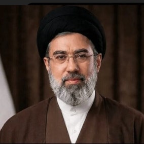 이란 새 지도자 부상 입은 듯…‘신의 보호받는 자’ 이미지 더해지나