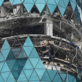 미국도 이란도 “최고강도 공격”…걸프국 전역서 폭발음 터졌다