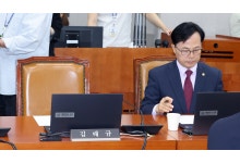 김태규, 전두환·尹 내란 부정 발언에 사과…야당 제명 촉구