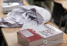 정부 "의료계 의견 안내면 2026년 이후 의대증원 재논의는 불가"