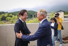 위기감 커졌나…이재명, 설 연휴에 문재인 예방