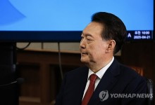 尹, 그동안 법원 지하로 왔지만…내일 첫 포토라인 서나
