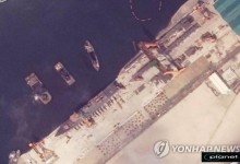 죽음의 6월 데드라인 받은 北 ”넘어졌던 구축함, 바로 세웠다“