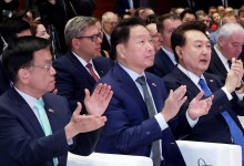 尹-파벨, “원전 넘어 첨단산업까지 협력 강화”