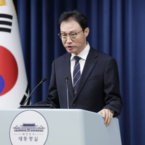 이 대통령 “동남아 전체 대상 불법 구인 광고 삭제하라”