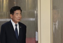 비속어까지···민주당의 국회의장 압박, ‘협치 의장’은 적?