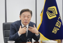 여당 6선 조경태 “독립기념관장 스스로 거취 결정해야”···김형석 “사퇴 생각 추호도 없다”