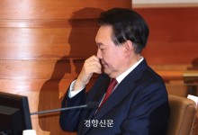윤석열, 구치소서 떡국 먹고 탄핵심판·재판 준비