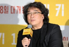 ‘미키 17’ 봉준호 “계엄 극복한 시민들 자랑스러워”