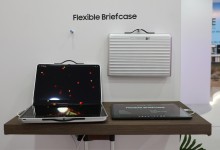 반으로 접어 가방처럼···삼성디스플레이, 대형 태블릿 공개[MWC25]