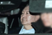 검찰, 윤석열 대통령 구속 기소...헌정 사상 초유