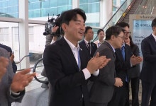 정부 "더 빨리 못 모셔 송구...새 비자체계 적극 추진"