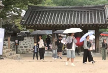 내일도 전국 비, 종일 서늘...한옥마을 시민들 북적[날씨]