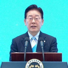 이 대통령 "노사 상생의 길 열어 진짜 성장 실현할 것"