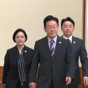 이 대통령, 지뢰 부상 장병 위문..."충분히 예우할 것"