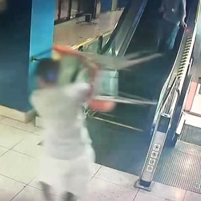 '흉기난동범' 면담 끝에 영장 청구...내일 구속 심사