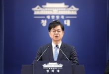 청와대 "전작권 환수, 미국 내리라는 뜻 아냐"…브런슨 발언도 미국 전체입장 아냐