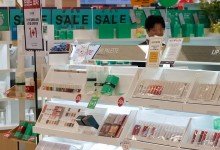 애플 팔고 화장품주 산 워런 버핏…한국화장품제조 20% 급등
