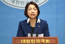 민주 "전쟁 획책할 시간에 국정기조 전환해야"