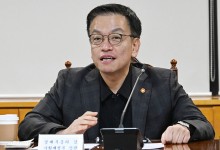 '비상체제' 경제팀, 장관회의·F4 회의 잇따라 가동