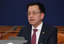 최 권한대행, 대선 출마 질문에?..."미와 균형잡힌 상호이익관계 추구"