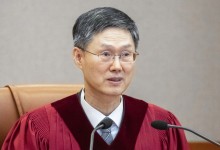 윤 파면·약 달러에 환율 32.9원 하락…2년 5개월 만에 최대폭