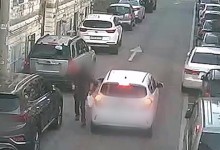 골목길서 차량에 팔 슬쩍…고의사고로 합의금 챙긴 50대 검거