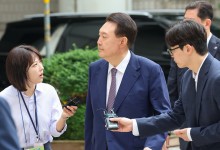 윤 측, 내일 3차 출석 불응 의견서 제출…자필 진술서엔 "혐의 부인"