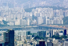 '역대 최강' 대출 규제 카드…강남·마용성 집값 상승세 꺾이나