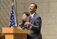 윤 옹호 음모론 또 펼친 모스 탄…밖에서는 "거짓선동 그만"