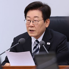 이 대통령 "일부 사정기관, 국가 질서 어지럽히고 사적 이익"