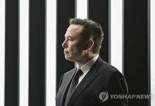 머스크, 2022년 인수 '엑스' 매각…인공지능 영역 키운다