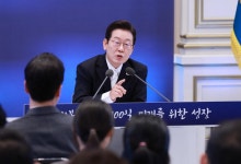 이 대통령 "한국인 '수갑 이송' 막다 늦어져…오후 출발"