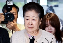 통일교 한학자 총재 출석…'3회 불출석'에 "아파서 그랬다"