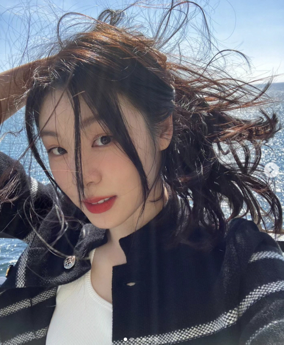김연아, '<b>고우림</b> 군입대' 앞두고 부산 여행..'행복한 얼굴'의 신혼