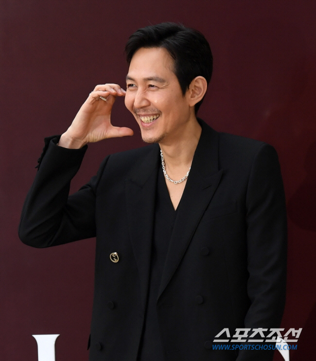 Lee JungJae: From Actor to Stock Market Titan - Kpopmap