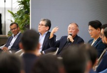 정의선 싱가포르 타운홀 미팅 "불가능 도전에 감명" 격려