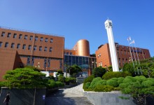도서관에 가서 작가도 만나고 추억도 만나고…