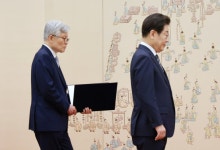 끝모를 최동석 구설…대통령실 '긴장속 주시'