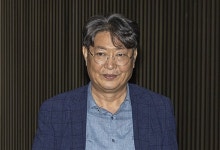 경찰, '주식 차명거래 의혹' 이춘석 의원 사무실 압수수색