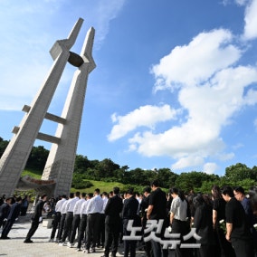 배재고 논란, 5·18 폄훼도 문제지만 스포츠맨십 부재가 더 심각