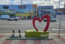 김성한 조형물 3번째 파손…20대 취객 불구속 입건