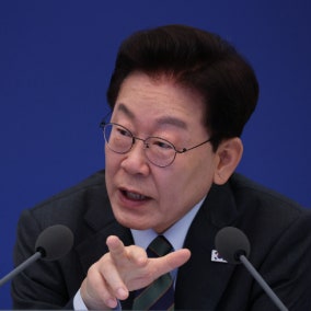 李대통령 "부동산 공급 '전격전'…소요시간 획기적 단축하라"