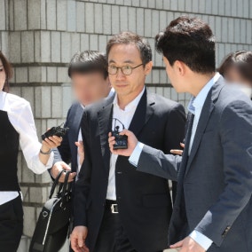 특검, '관저 이전 특혜' 김오진 전 차관 징역 5년 구형…"출세 야욕"